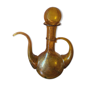 carafe en verre soufflé de la verrerie de Biot