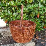 Round raw wicker basket