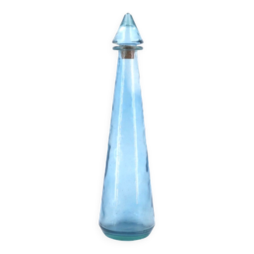 Bouteille, carafe en verre bleu, années 60