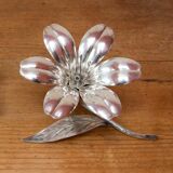 Spanish flower ashtray from the 60s/70s in silver metal