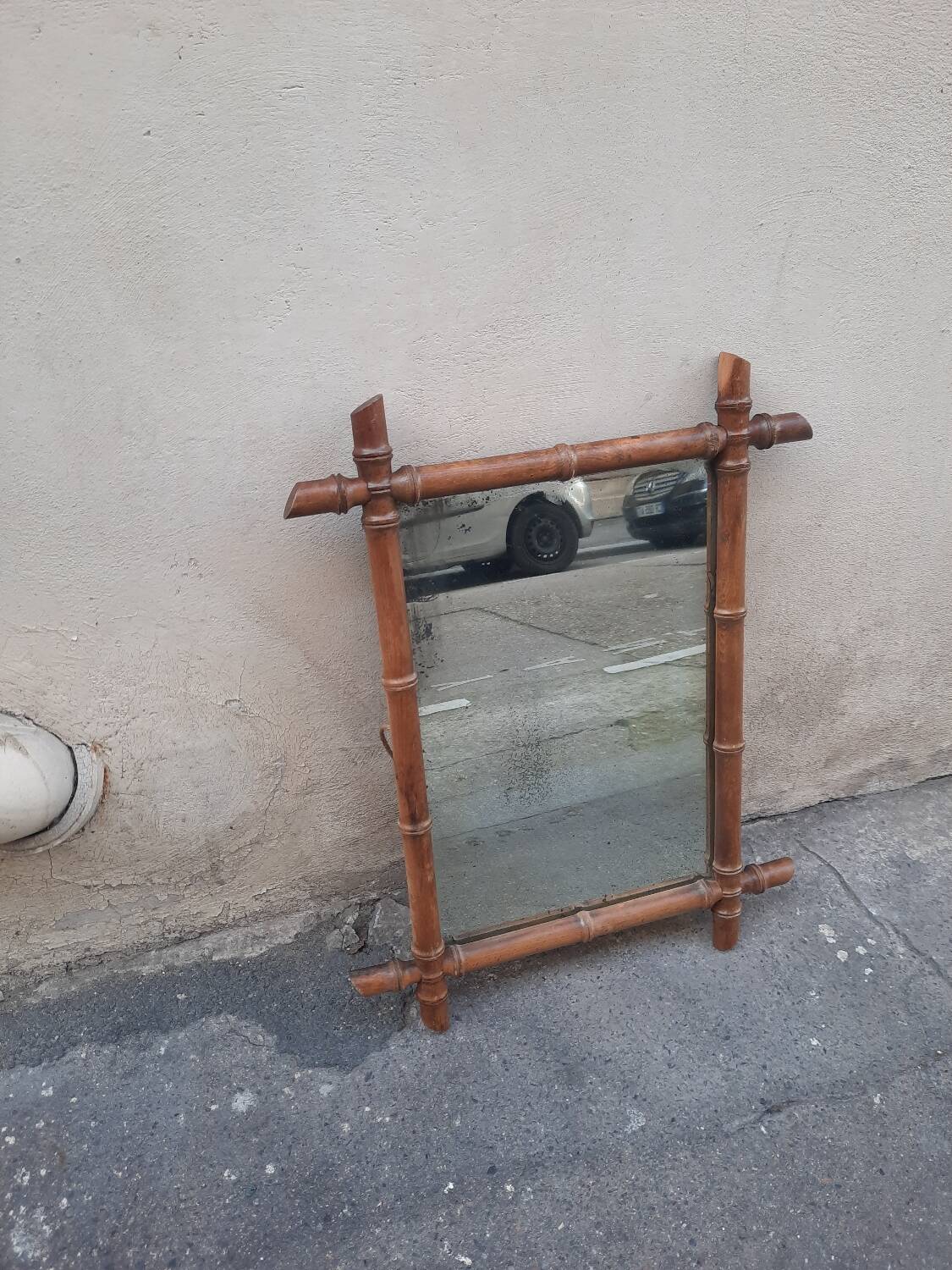 Wooden barber mirror