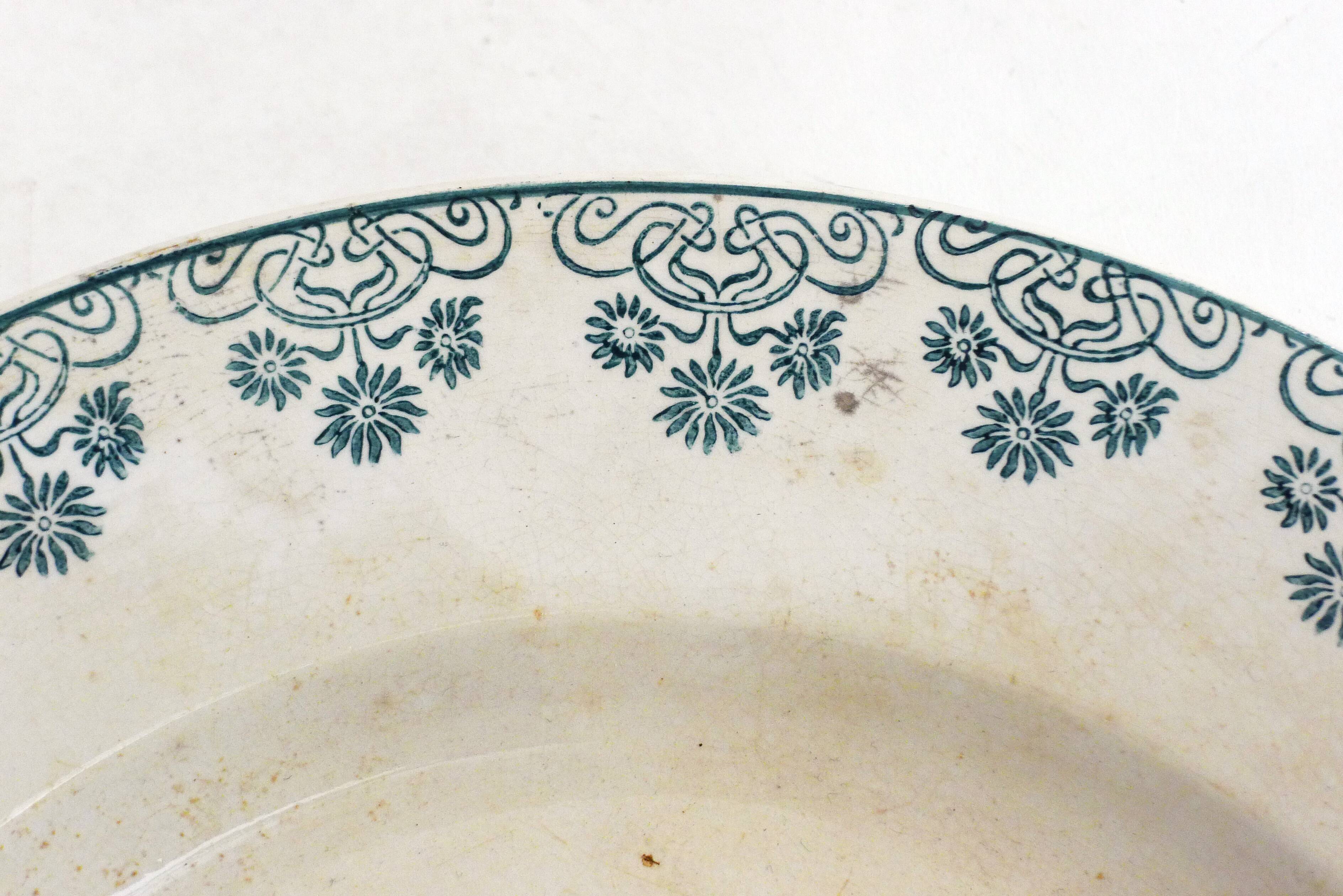 Plate / dish Iron earth Digoin late 19th century