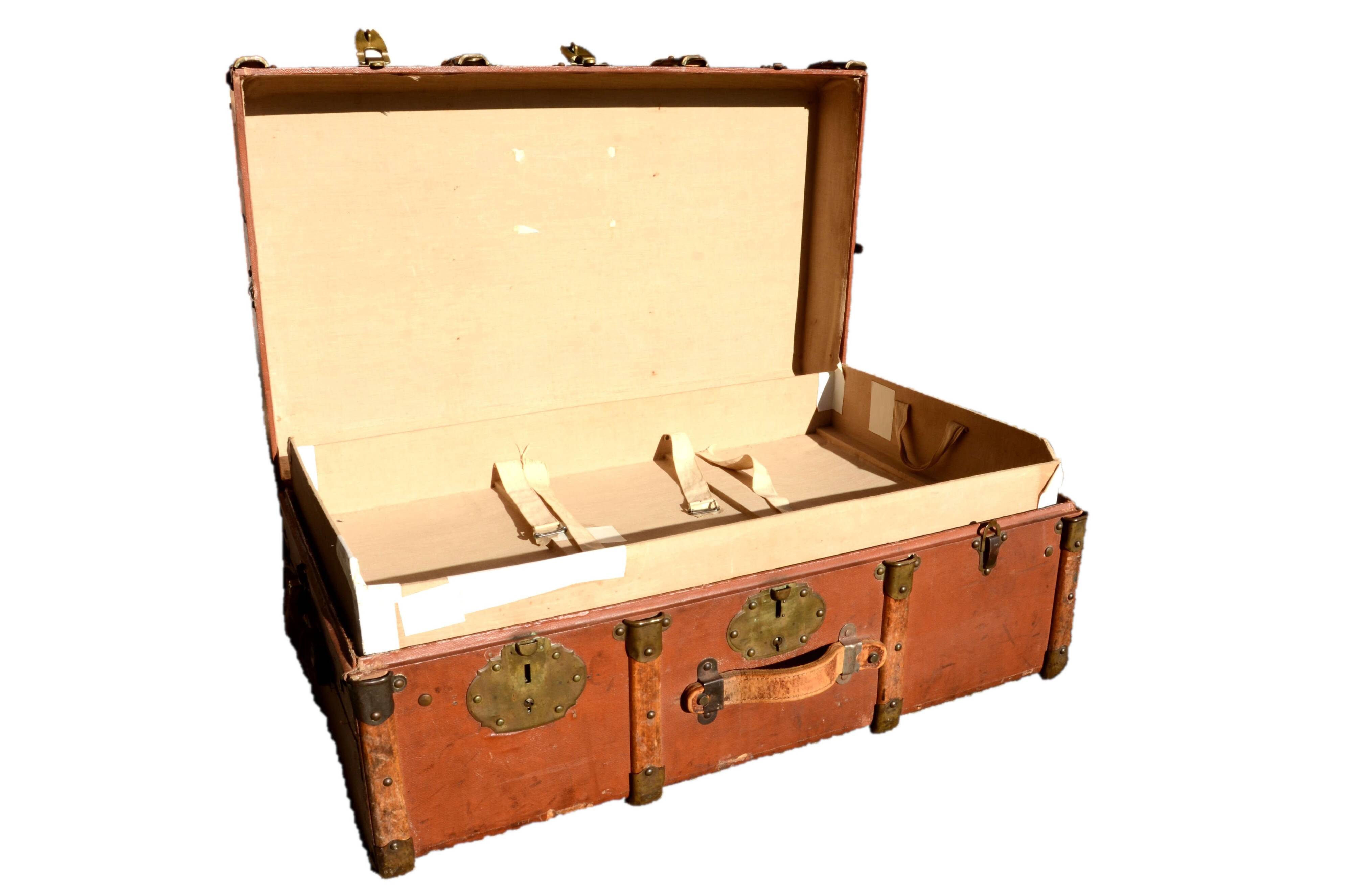 Vintage travel trunk 85x33x51cm