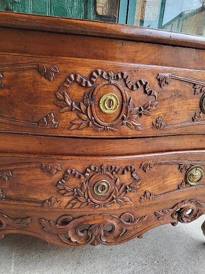18th century provencal chest of drawers with openwork cross-borders in nyer