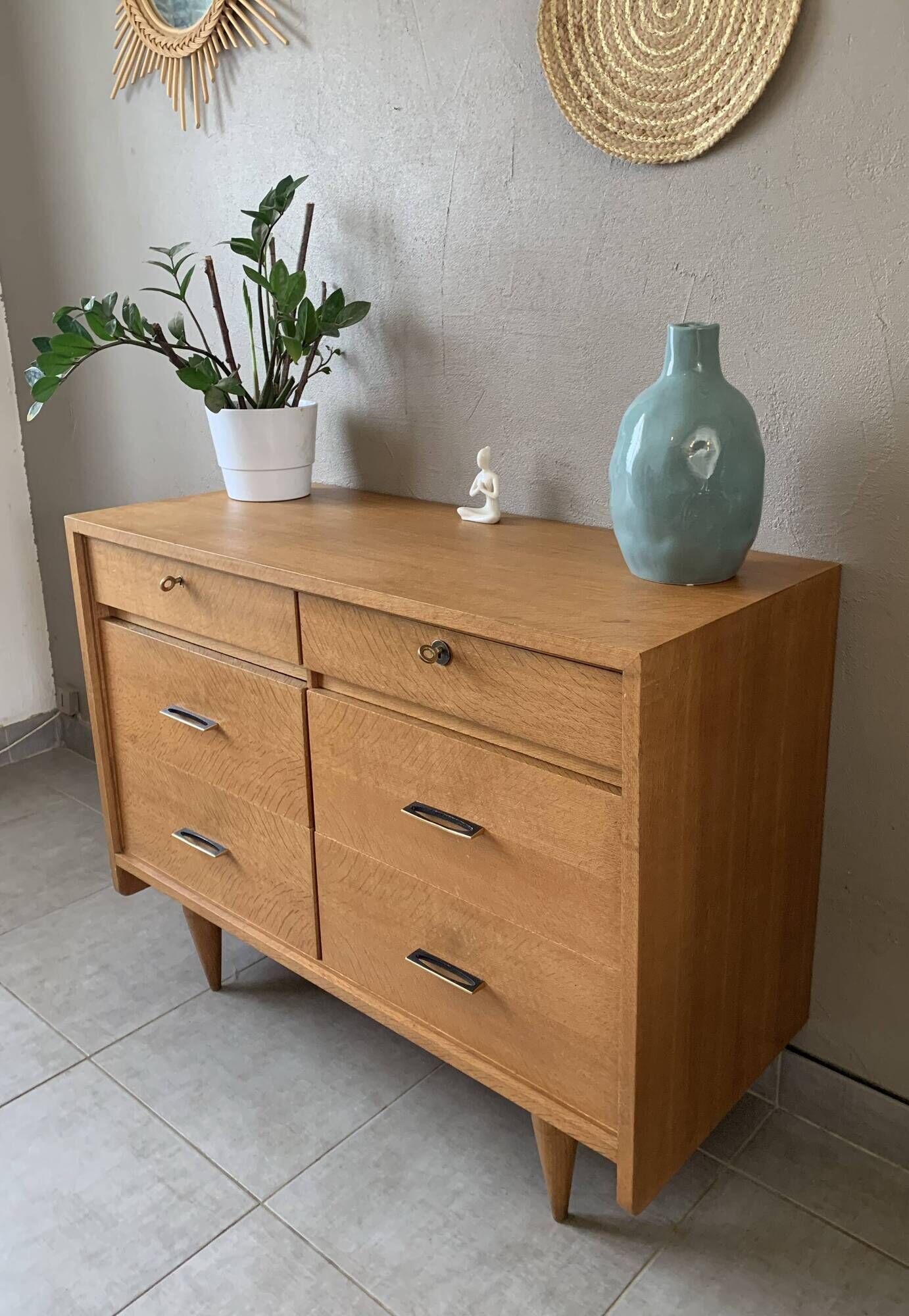 Large vintage 6-drawer chest of drawers from the 50s in oak.