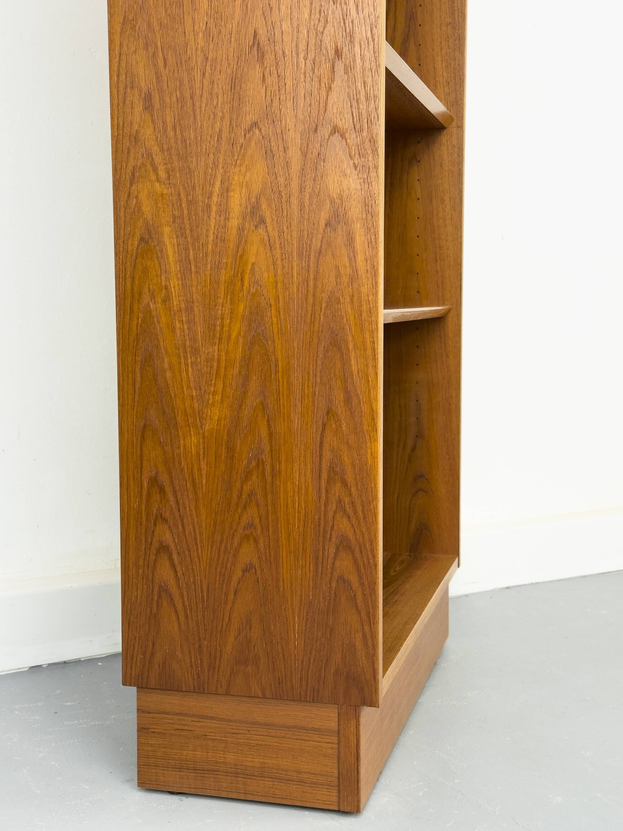 Vintage Teak Bookshelf by Carlo Jensen for Hundevad & Co., 1960s