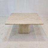 Italian coffee table in travertine, 1980s