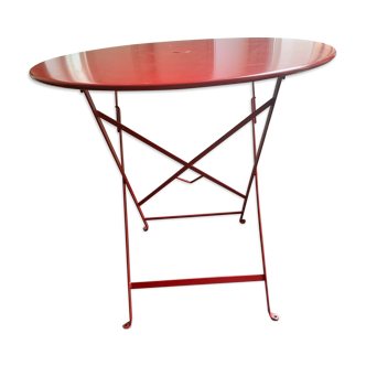 Red Bistro Roundtable