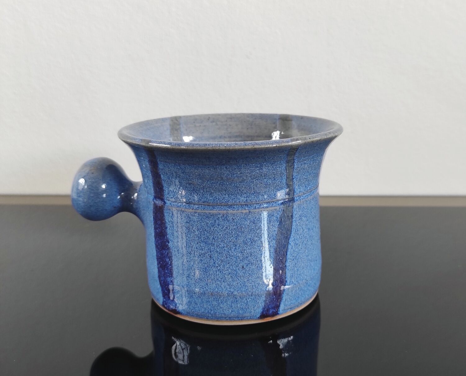 Tasse /  bolle vintage en grès émaillé, signé