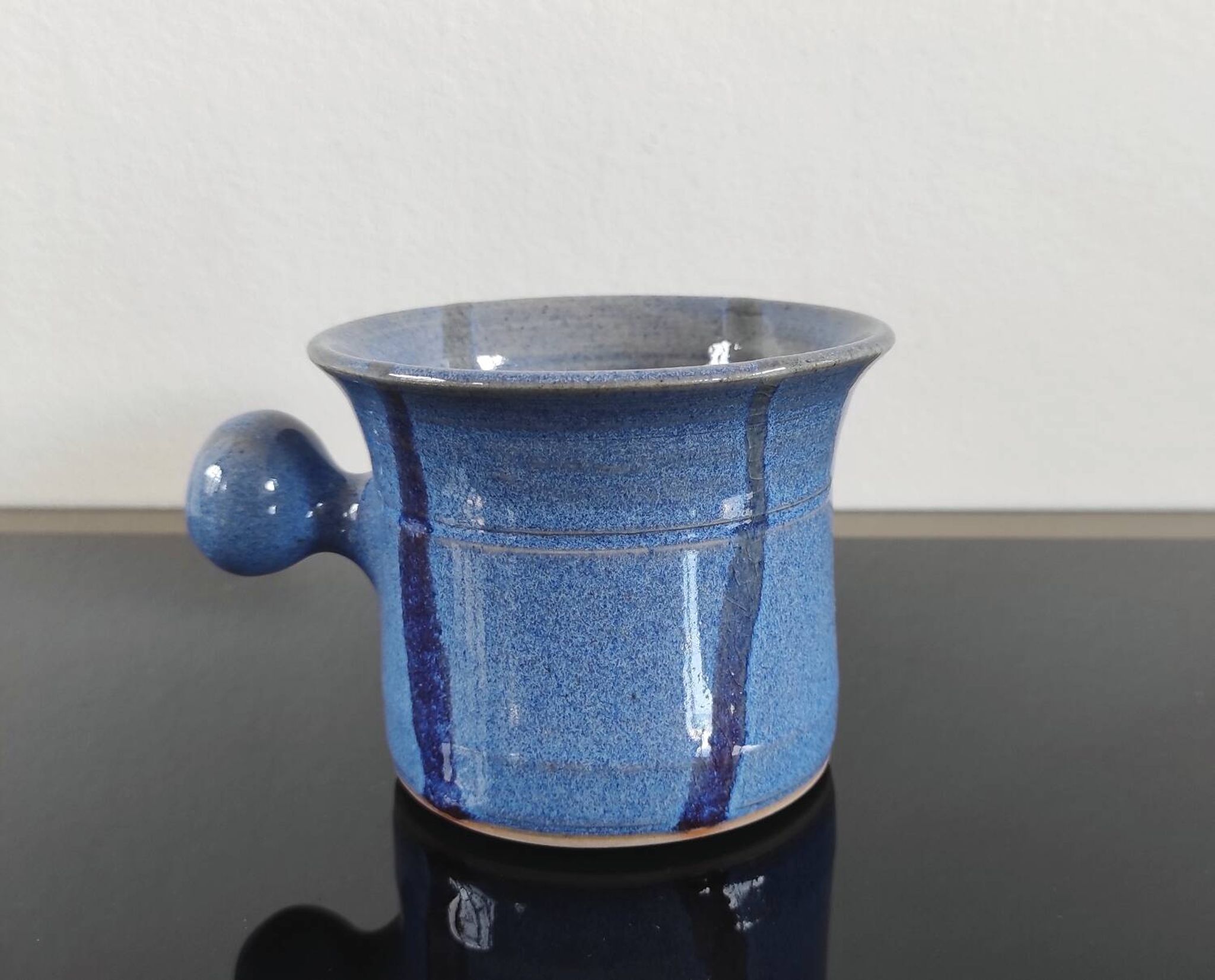 Tasse /  bolle vintage en grès émaillé, signé