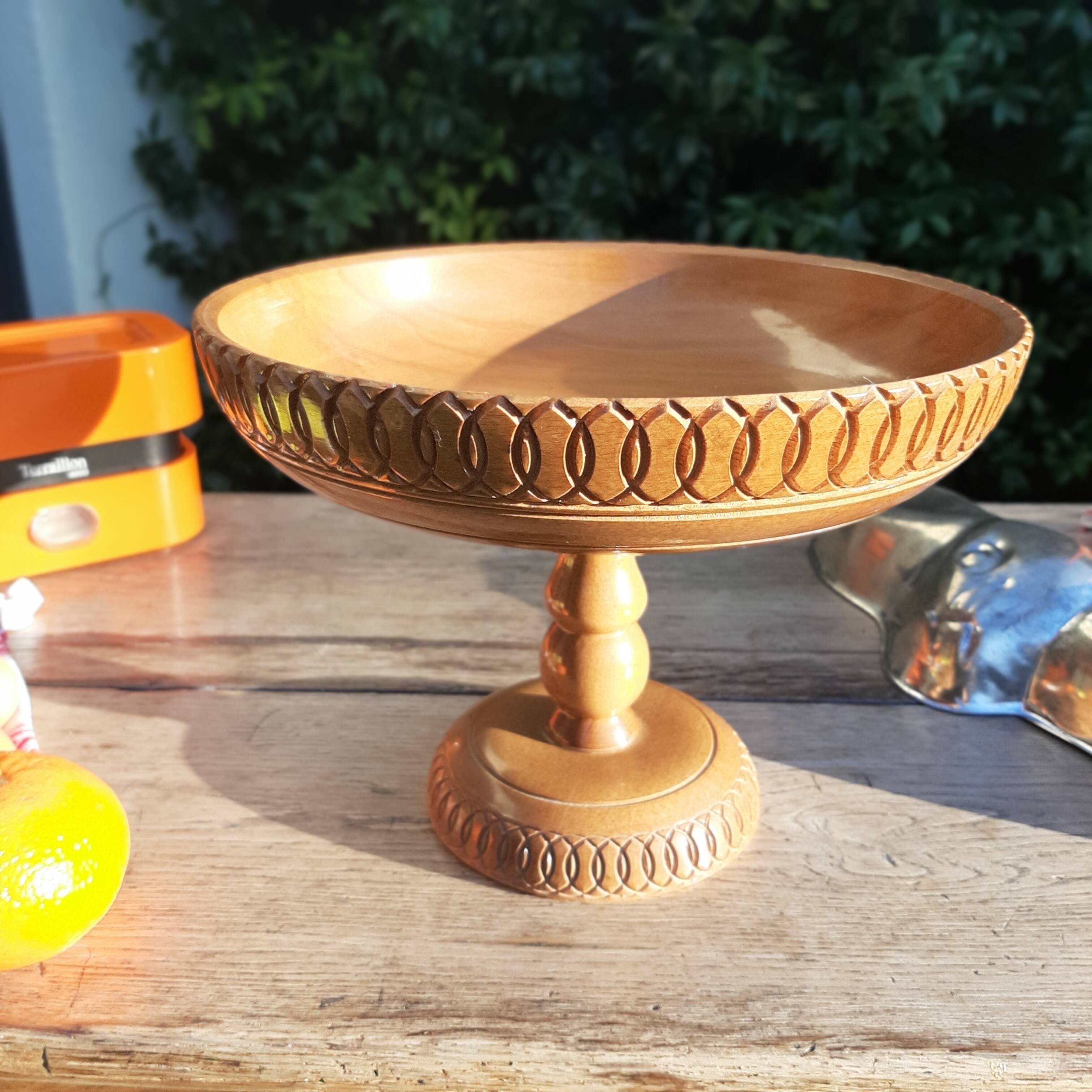 Cup fruit wood turned