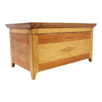 Solid wood chest