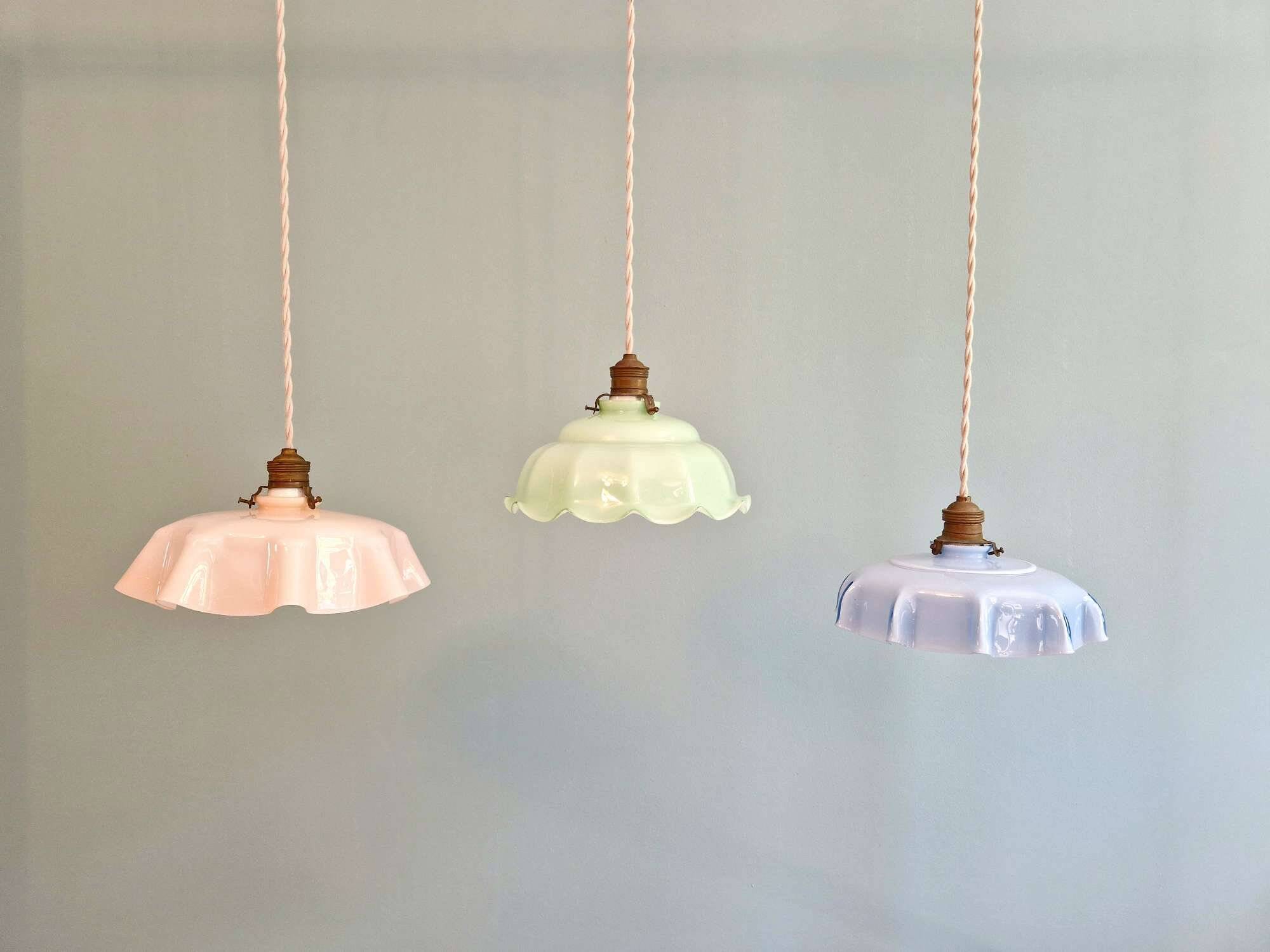 Trio of Art Deco pendant lights in scalloped opaline, 1920-30