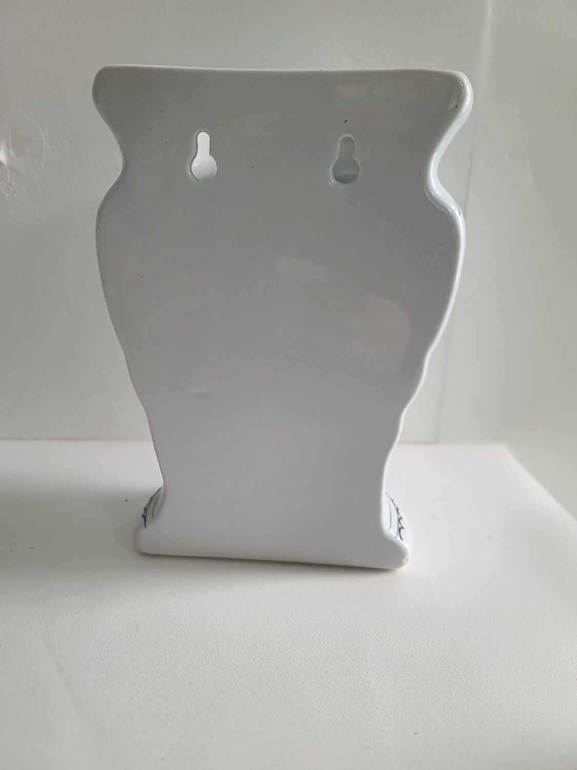 Ceramic wall sconce
