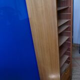 Curtain cabinet