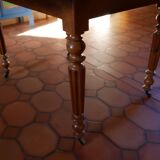 Solid wooden round table