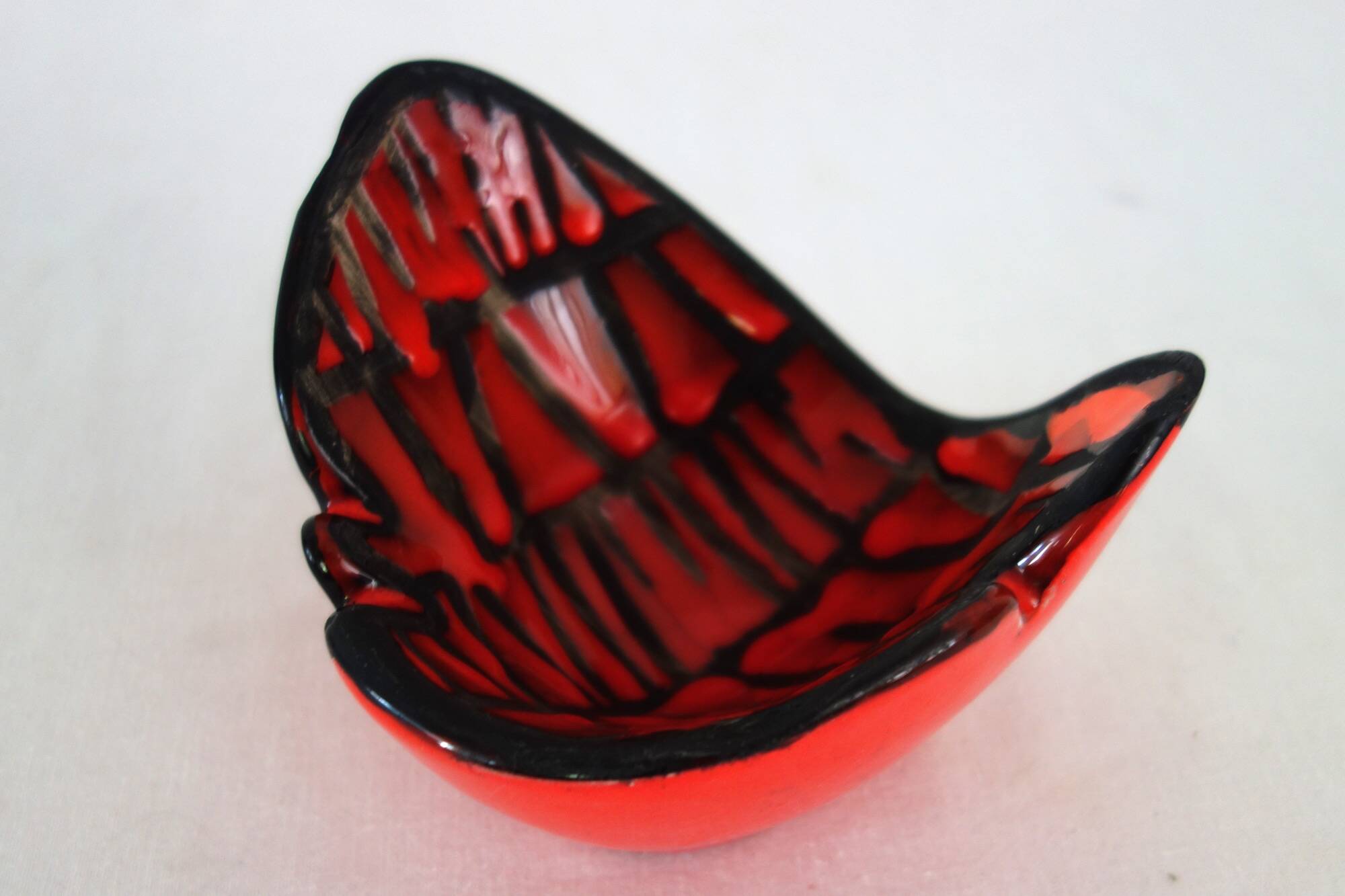 Roger Capron ceramic empty pocket, Vallauris circa 1955