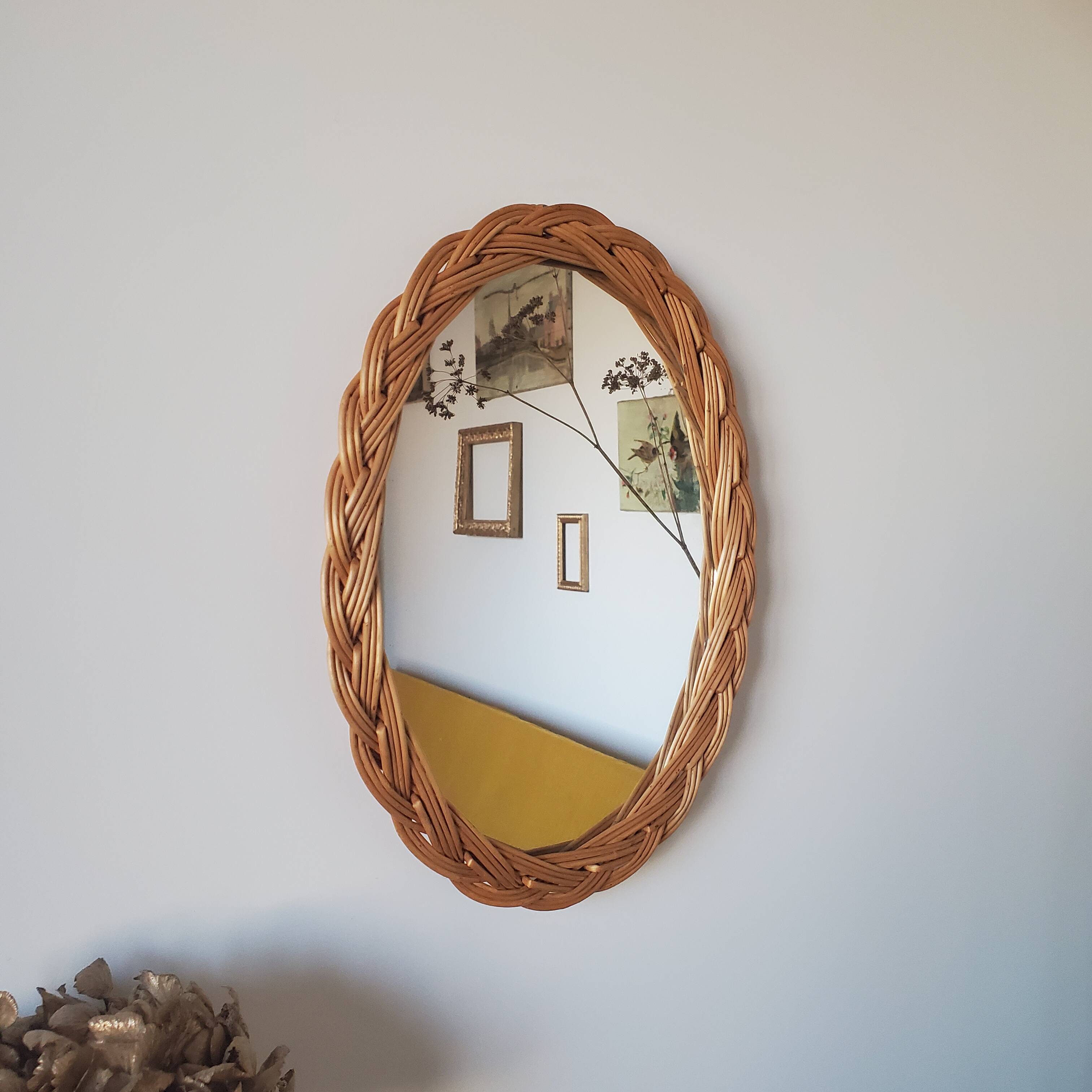 Oval mirror in braided wicker
