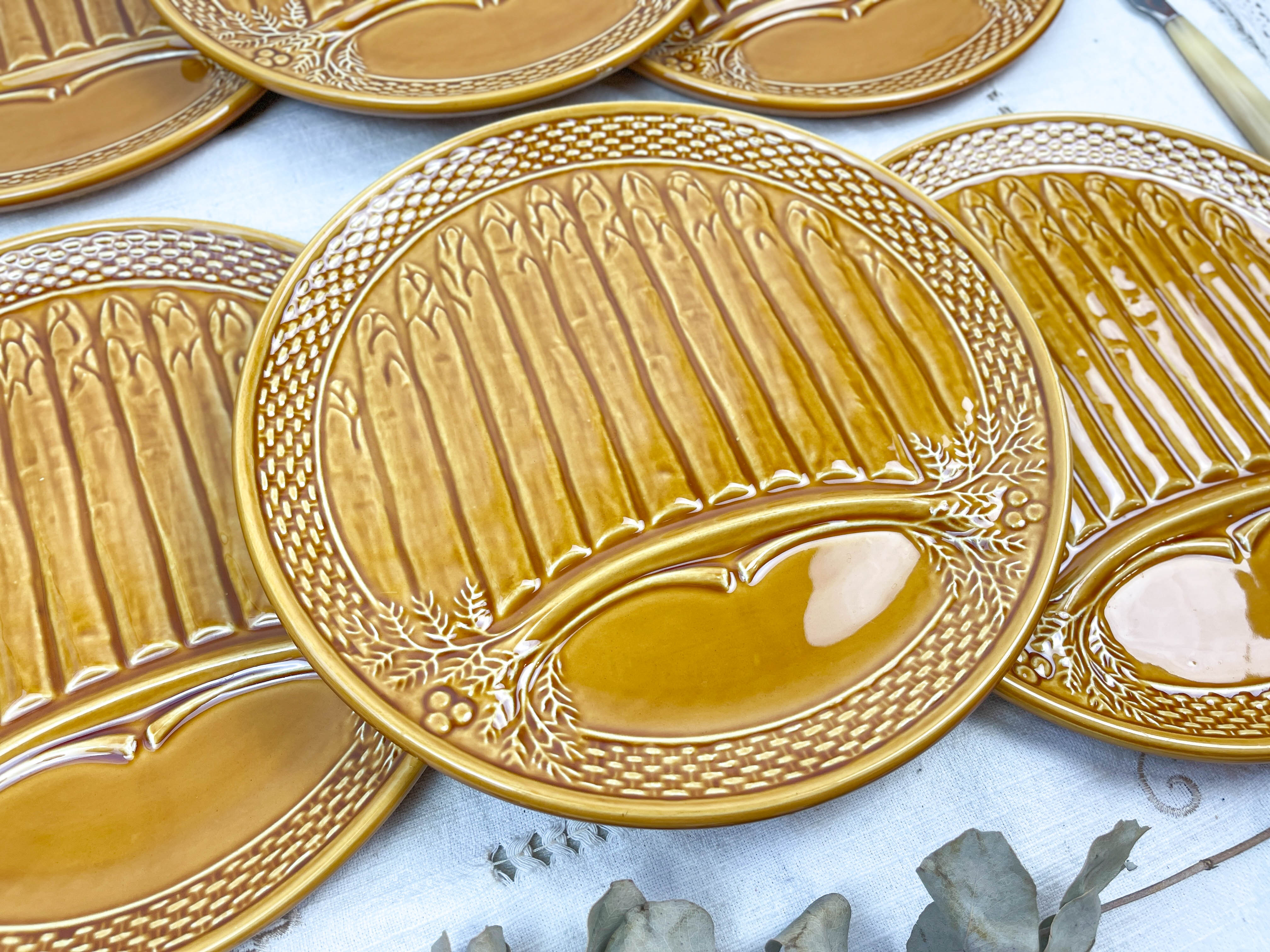 6 asparagus plates in slurry earthenware made in france 1970