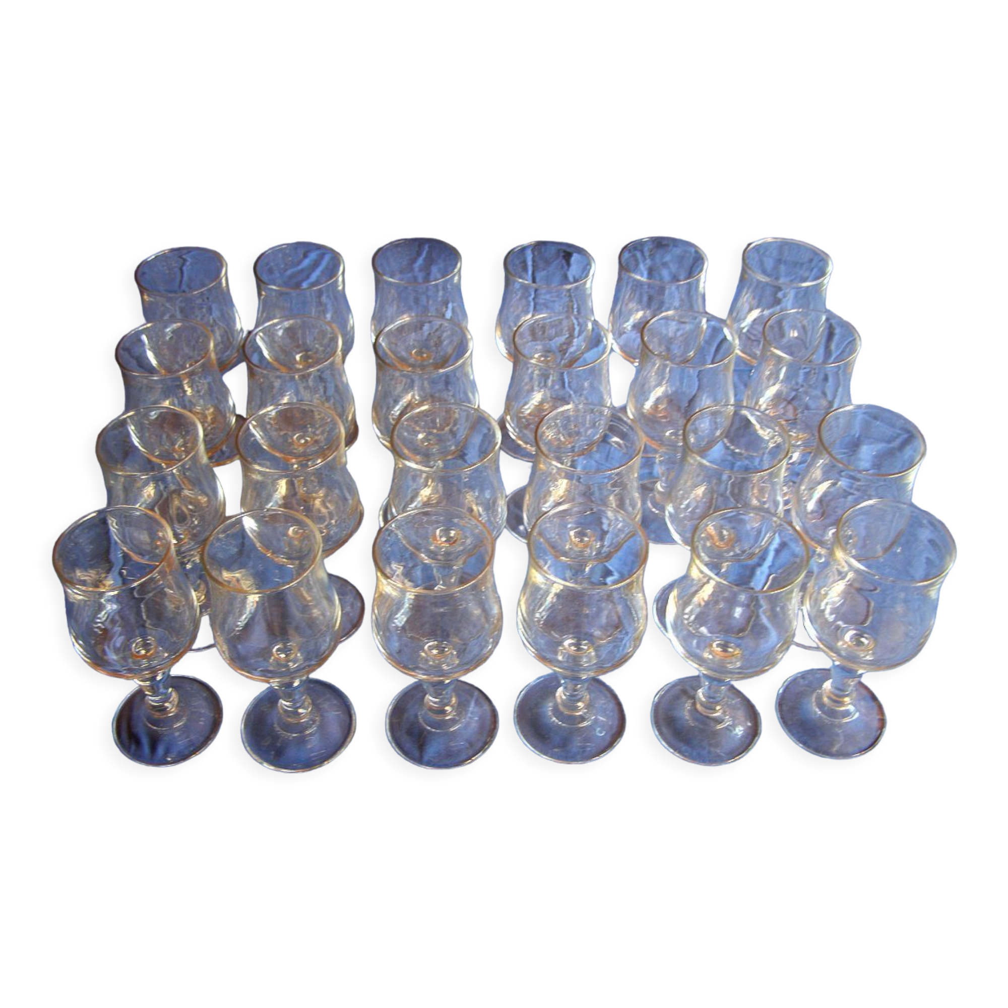 24 verres à pied "Arcoroc" modèle Normadie hauteur 14,5cm