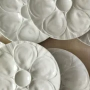 Set of 6 oyster plates in porcelain by Pillivuyt.