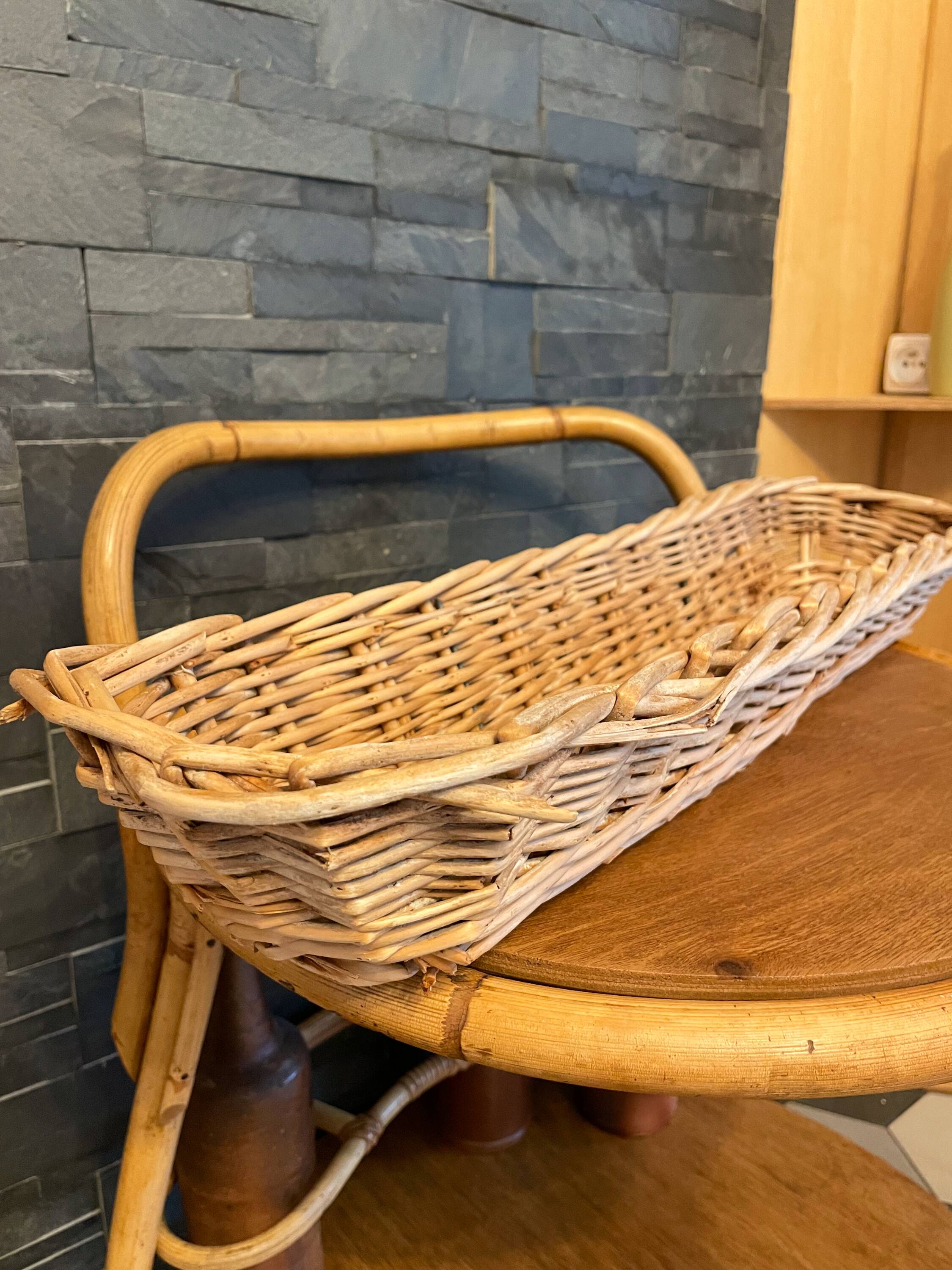 Antique wicker baker's basket - 64cm