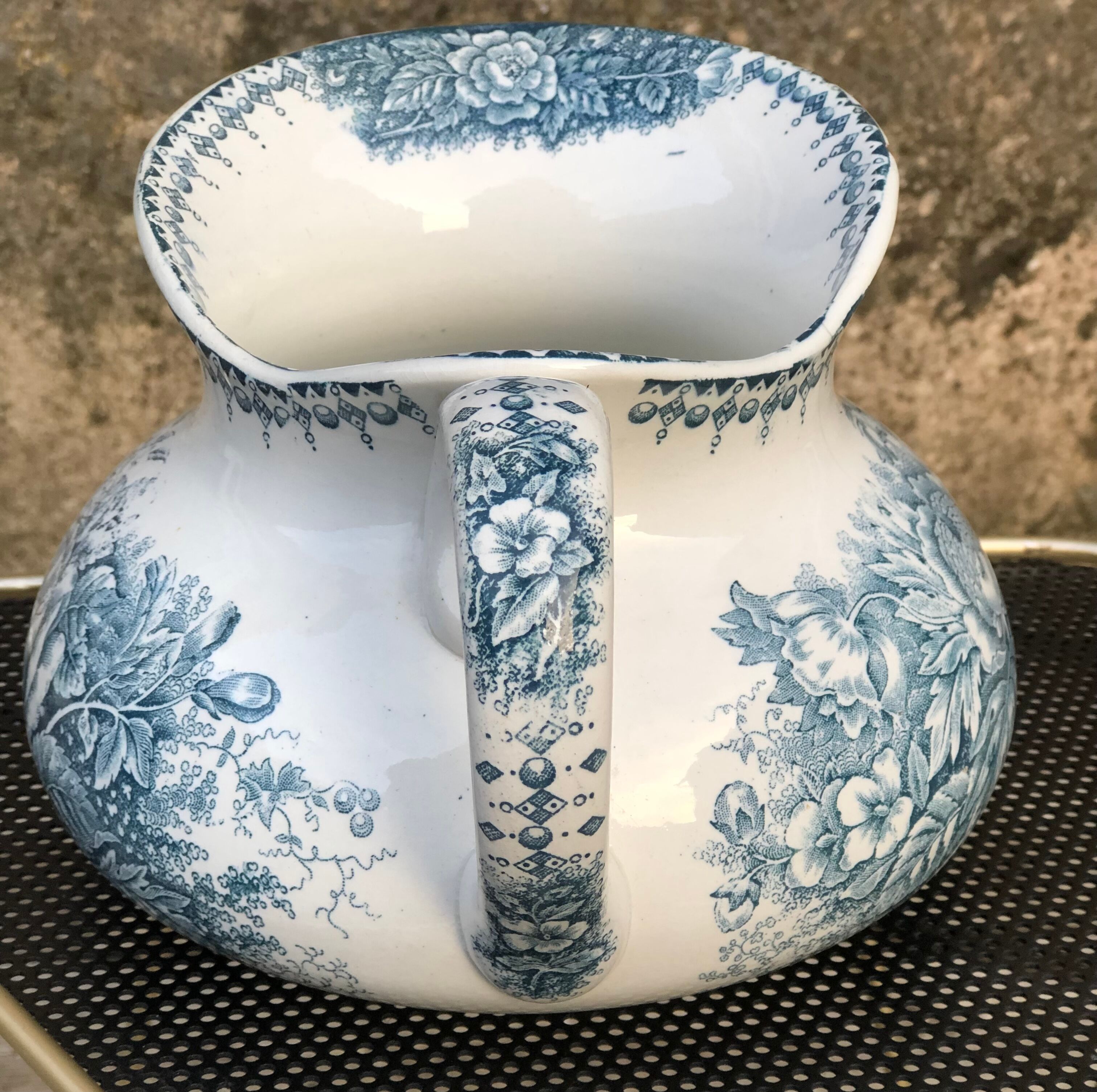 Bushy earthenware pitcher from Longwy model Jardinière