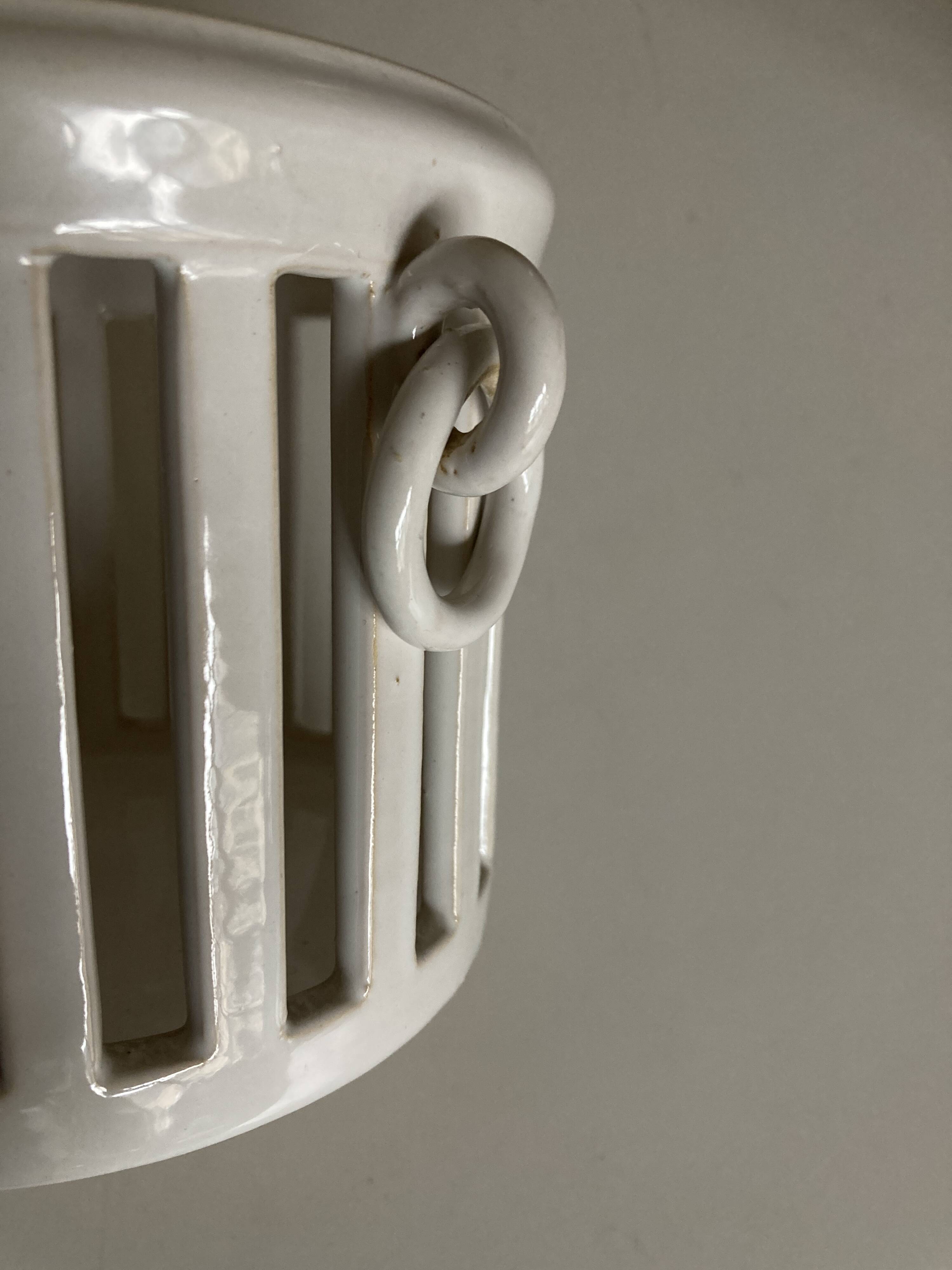 Cache pot directoire néo classique Moustier blanc 1950