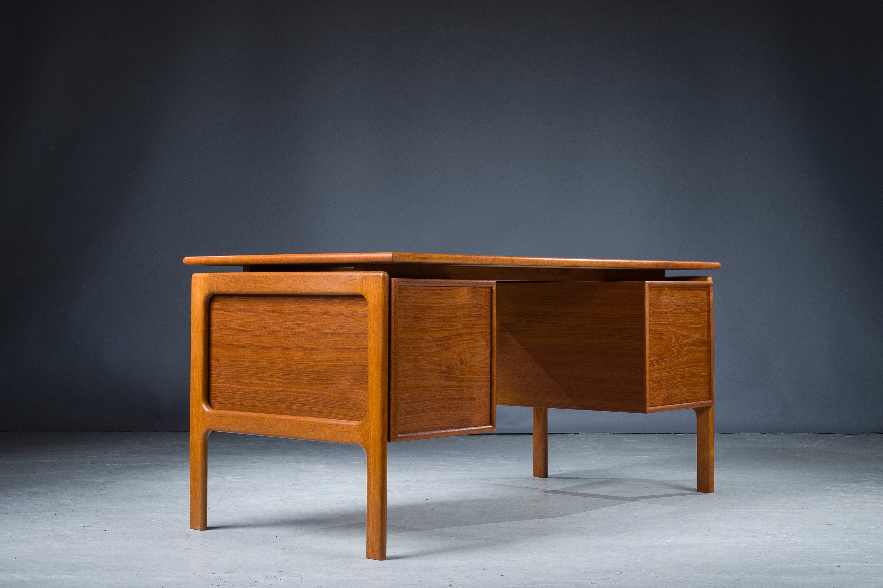 Mid-Century Teak Desk from Gv Møbler, 1960s