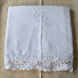 Drap ancien en lin blanc broderie richelieu et monogramme