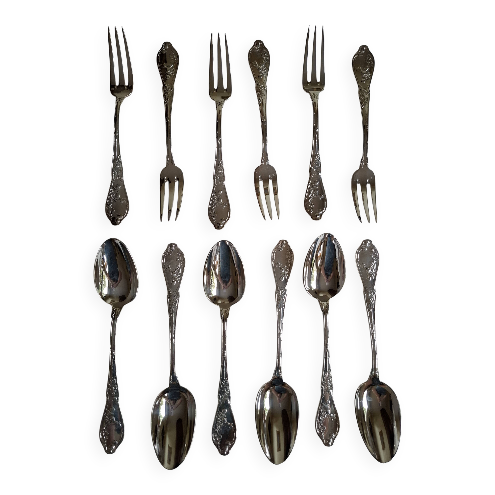 12 Art Nouveau silver-plated cutlery sets with thistle motifs