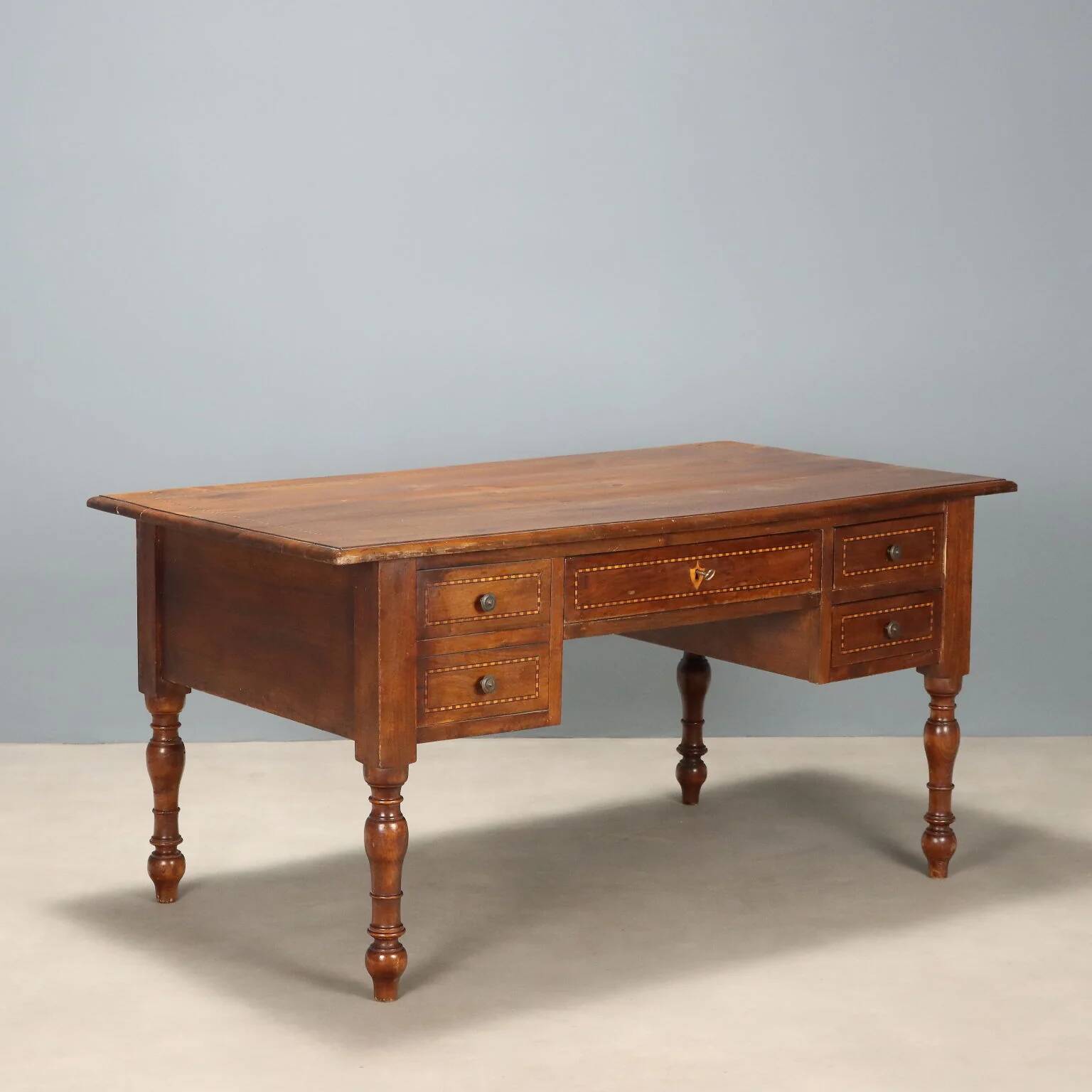 Antique writing desk in walnut, Italy, 20th century