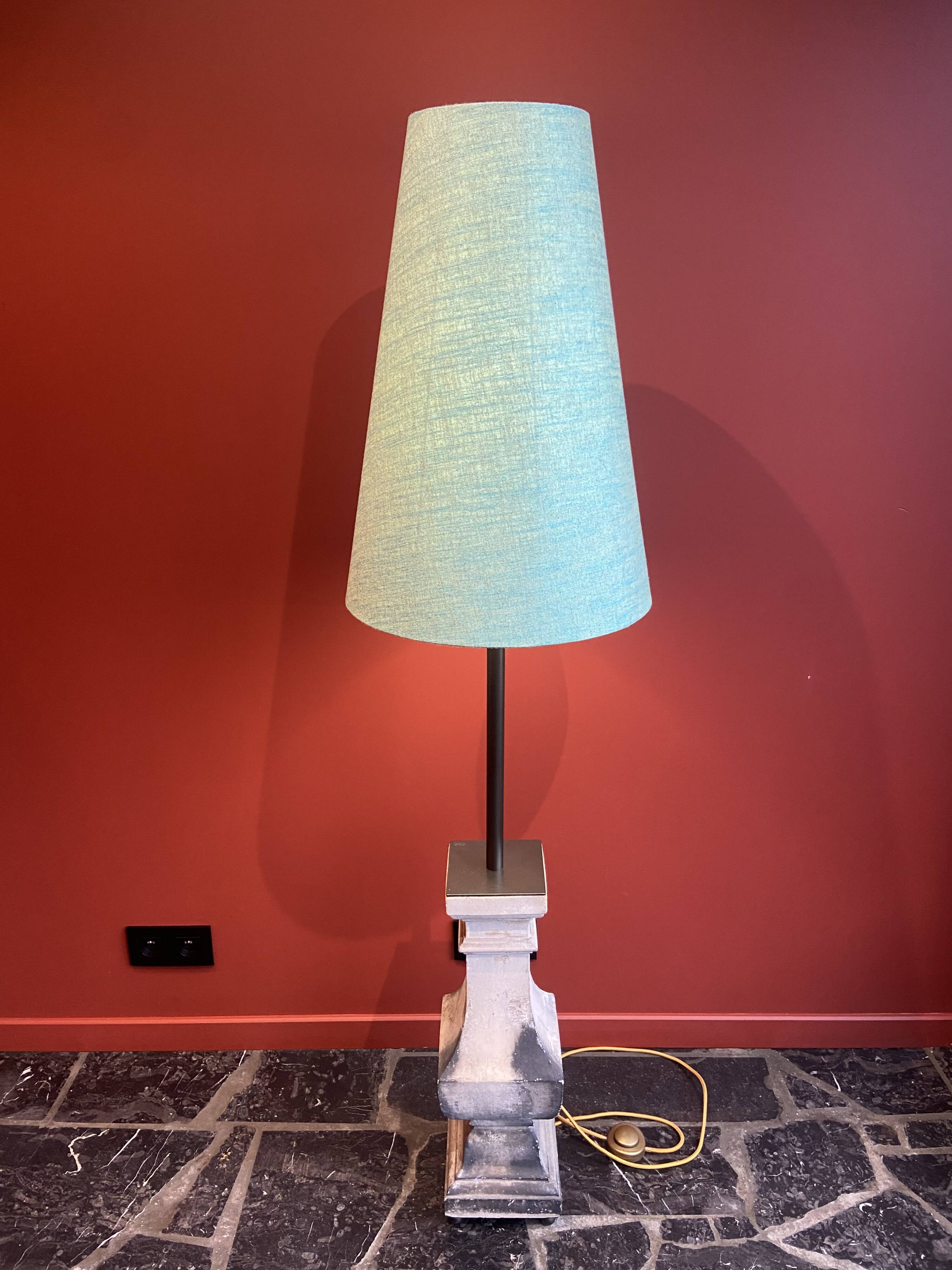 "Balustrade" lamp in terracotta, Ashoka silk shade, pistachio green.