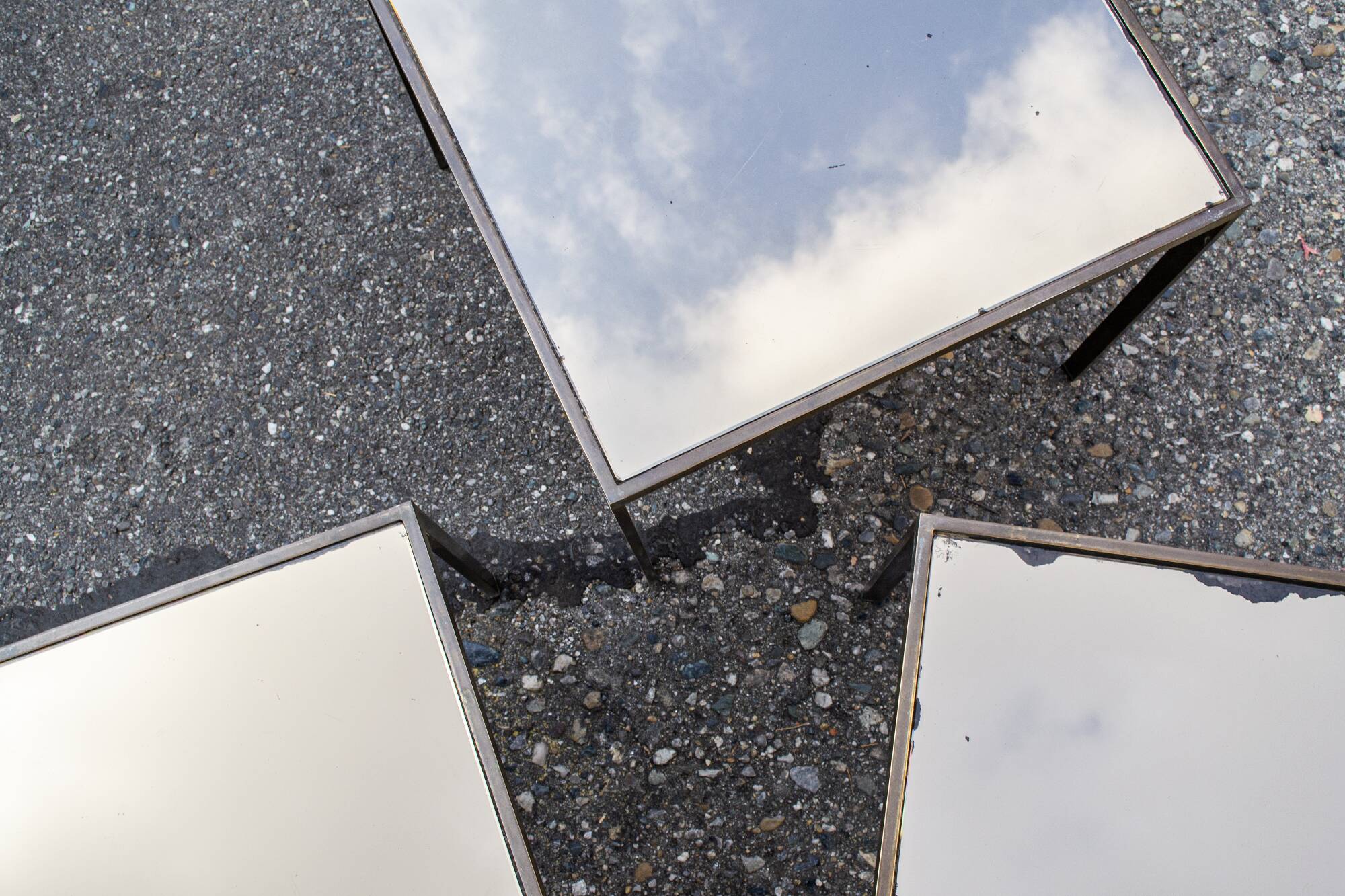 Three small tables in brass and mirrored glass vintage 1960s Italy