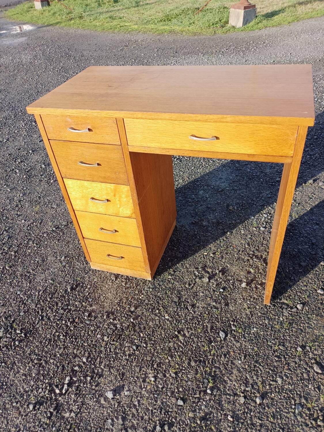 Small desk