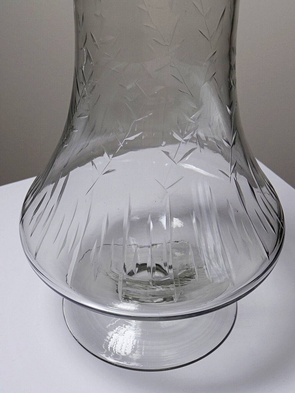 Very large vintage engraved blown glass vase from the 2000s in an antique style