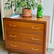 Vintage wooden chest of drawers with tapered legs - 1950s/60s