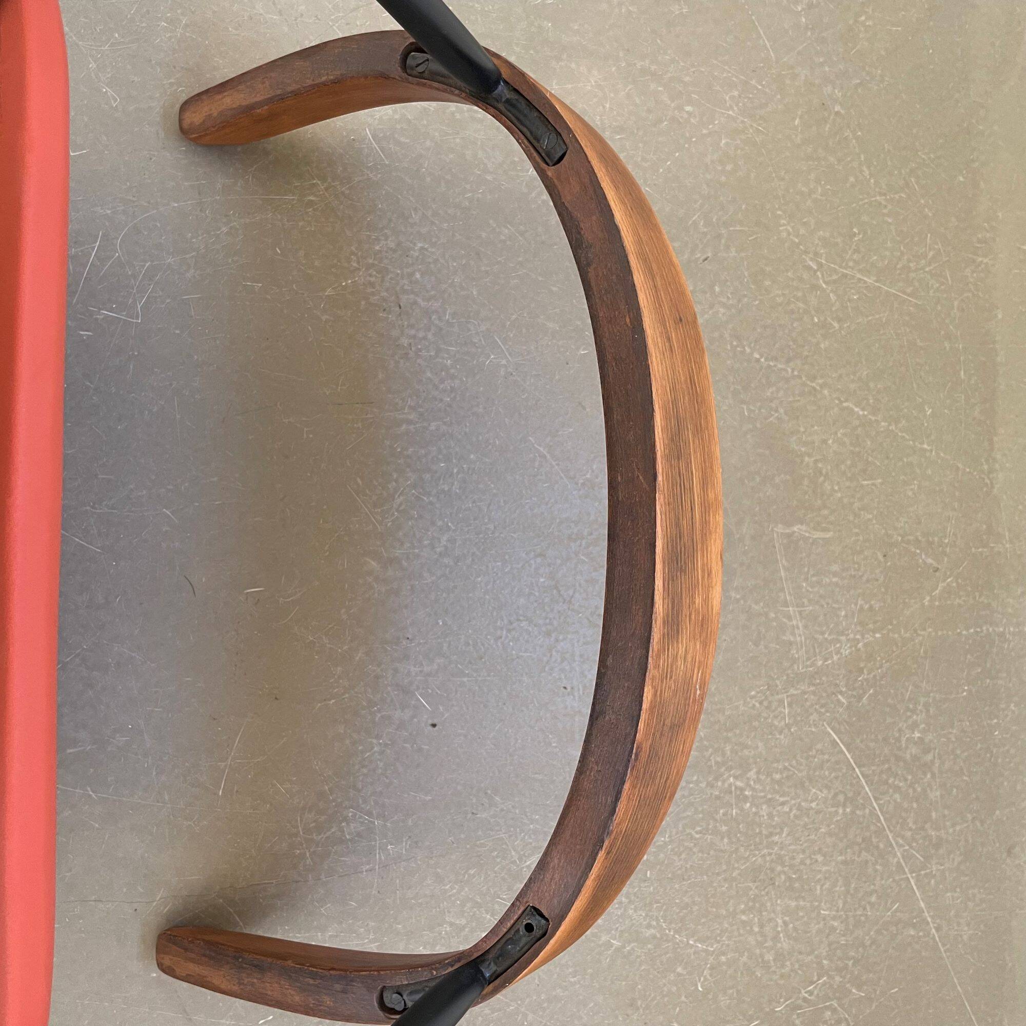 Rare ensemble de 4 chaises C 20, design Terence Conran, années 1960.