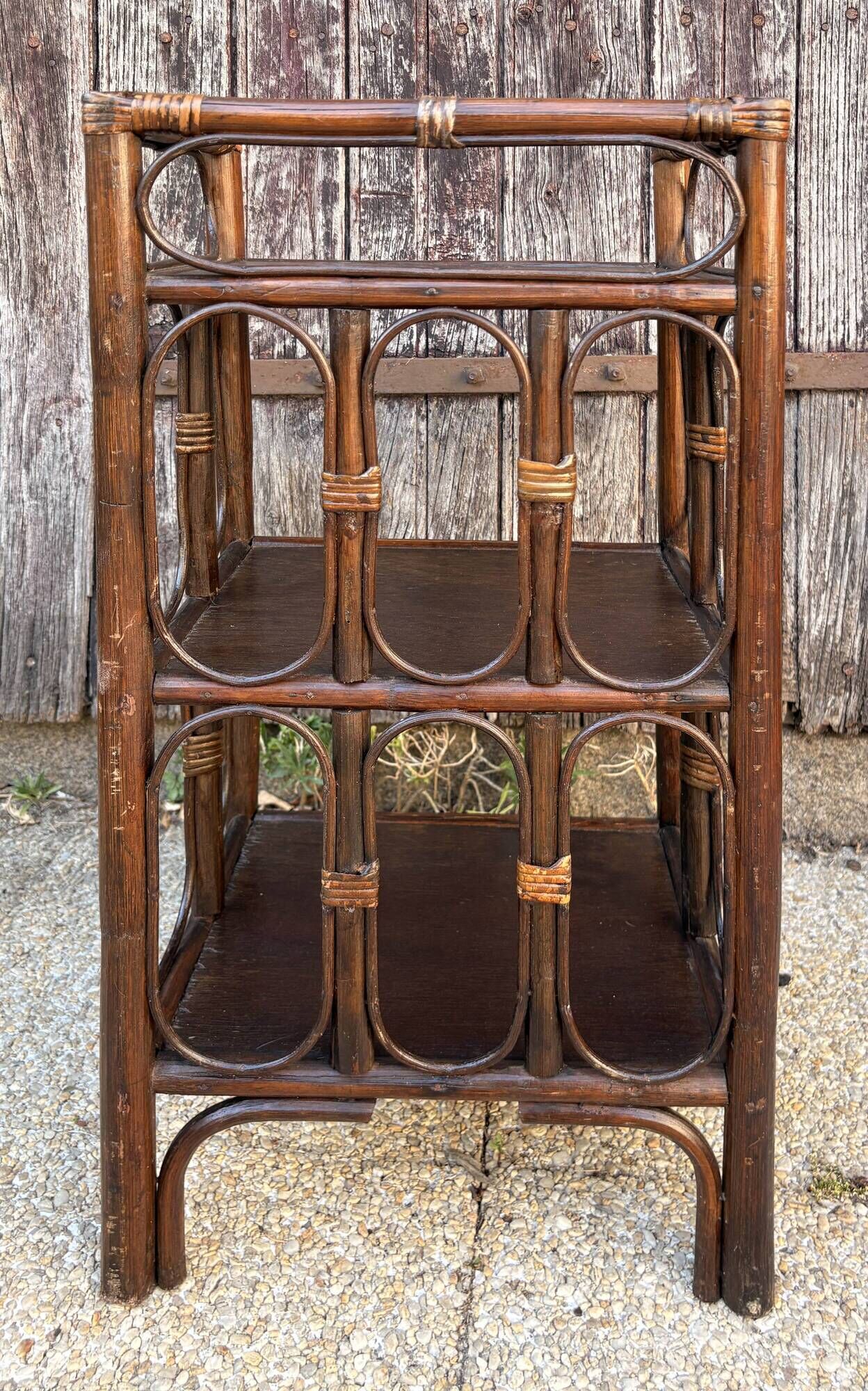 Small vintage shelf in rattan and wood — exotic bohemian, 60s 70s