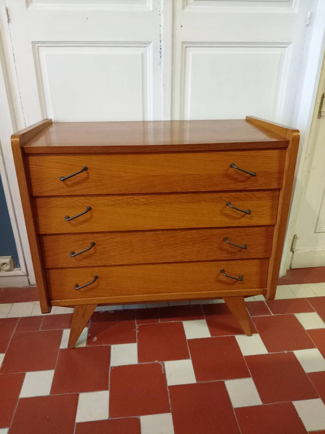 Commode vintage