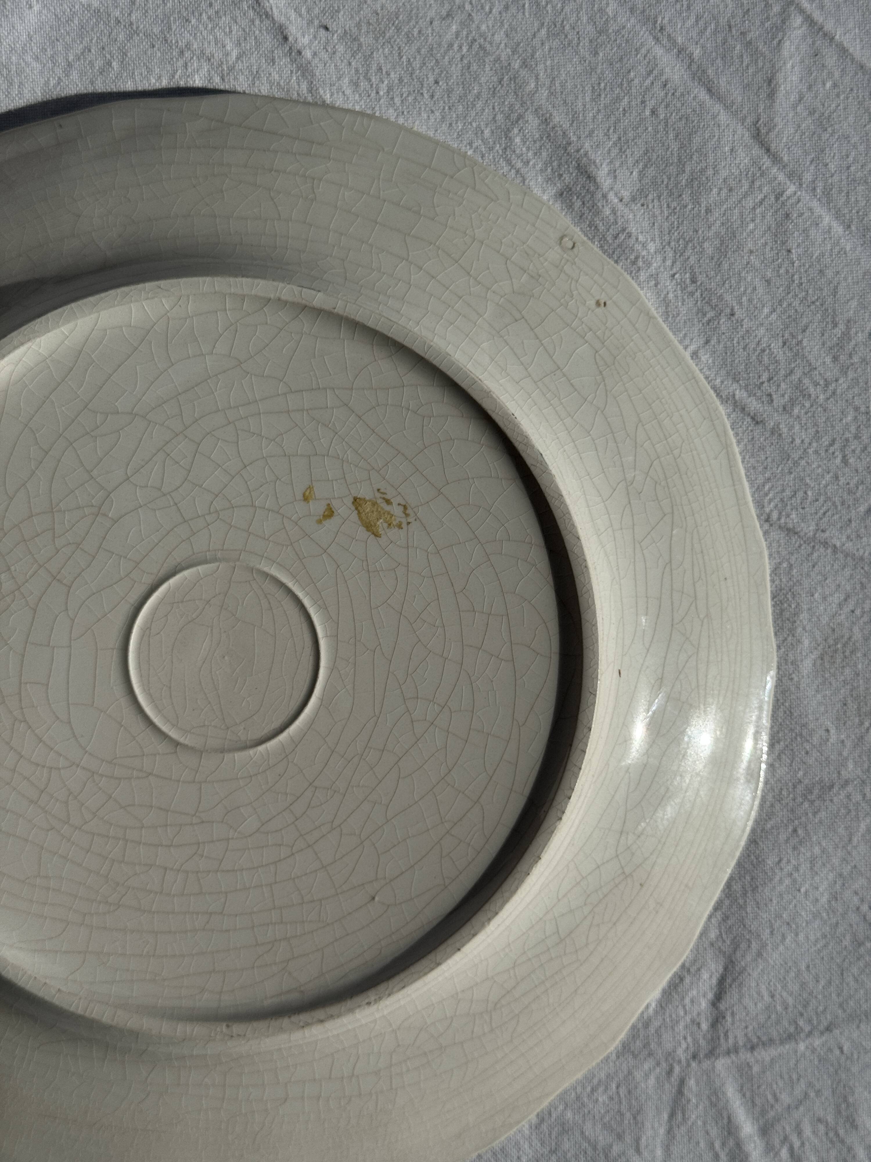 Decorative plate with stylised bird pattern D24.5
