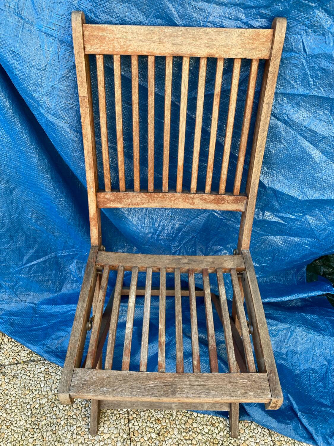 Set of 4 folding garden chairs in exotic wood