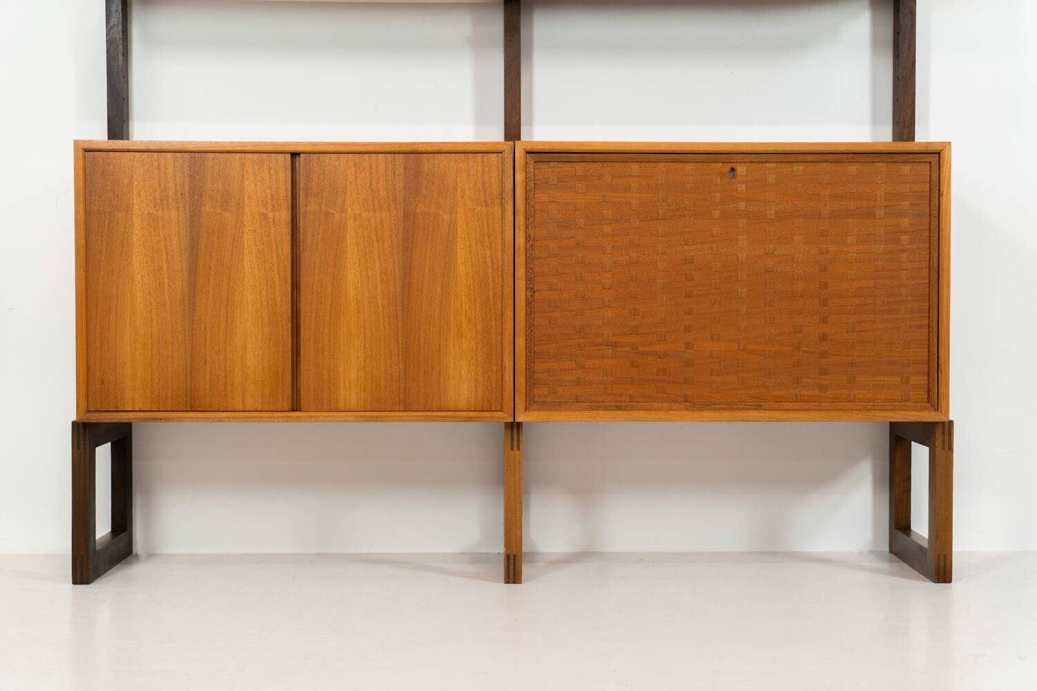 Fee standing wall unit by Poul Cadovius