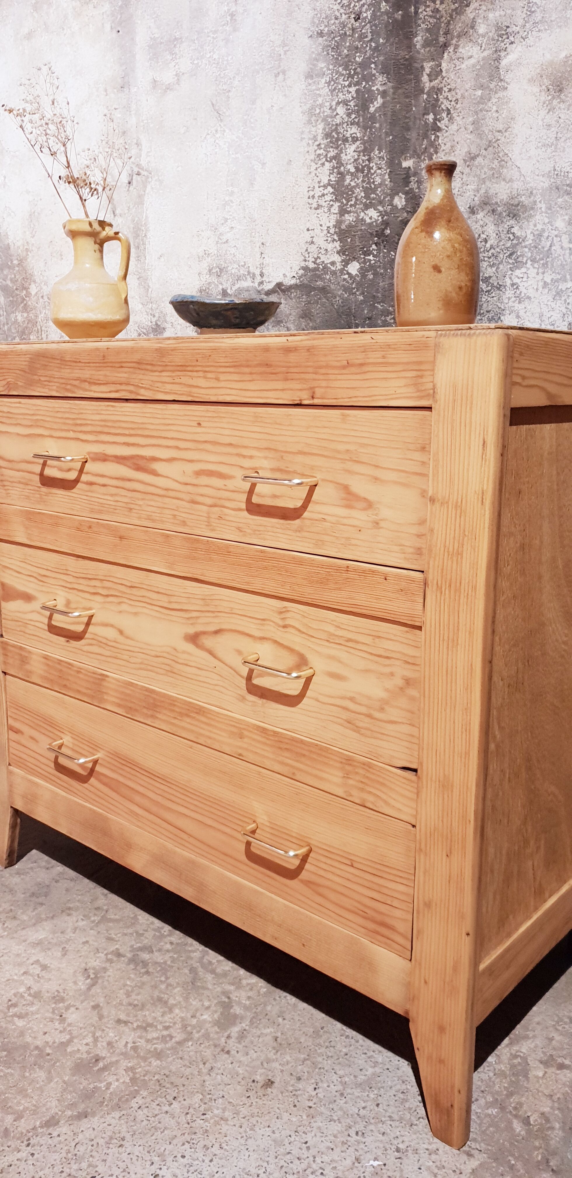 Commode vintage