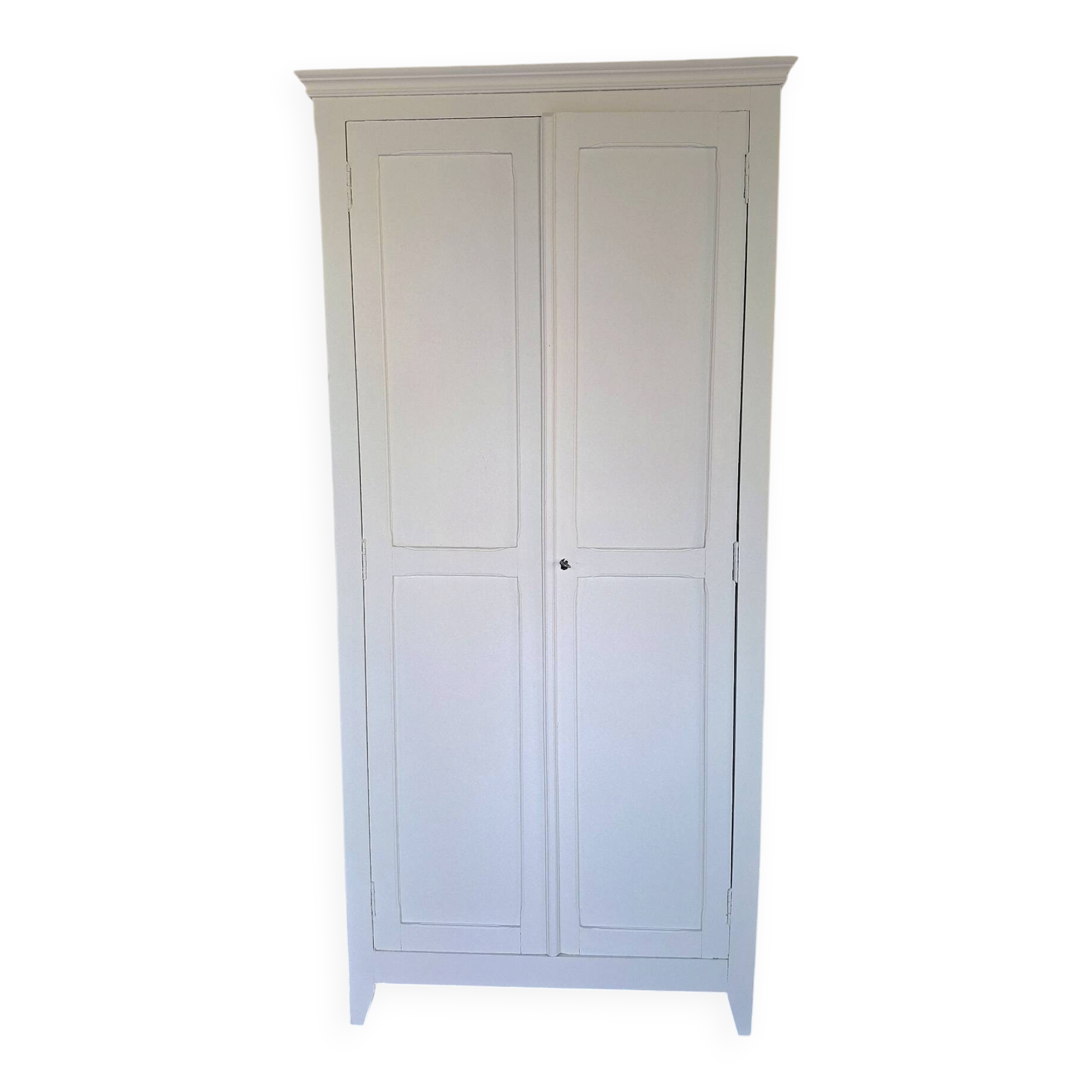 Authentique armoire parisienne 