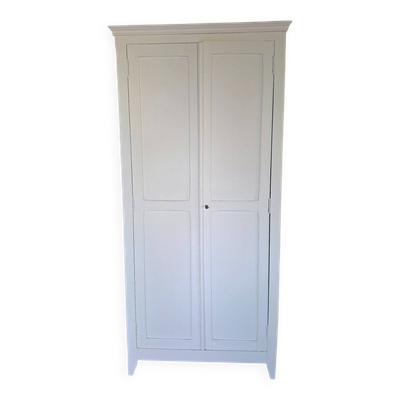 Authentique armoire parisienne