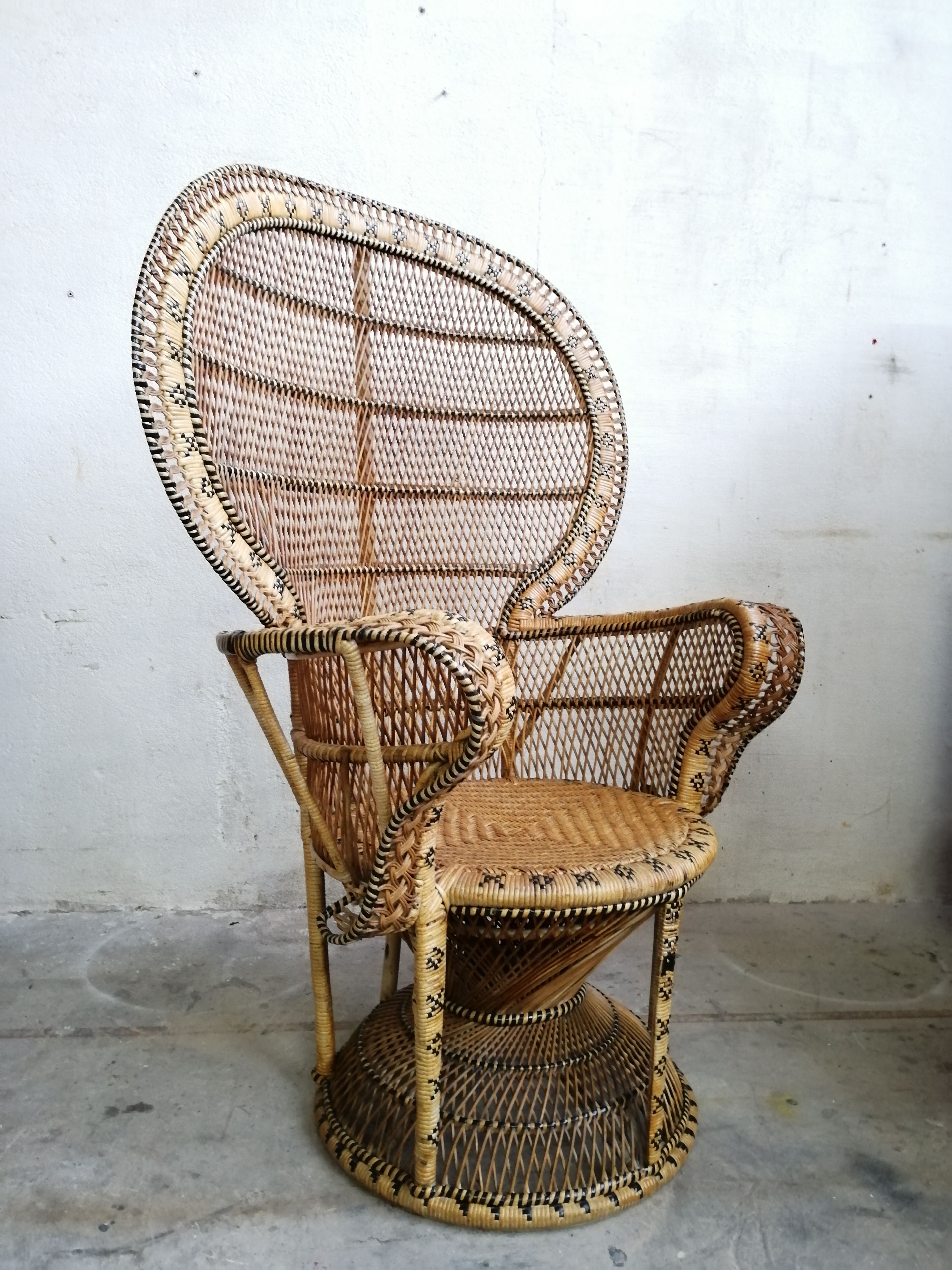 Emmanuelle peacock chair, 1970