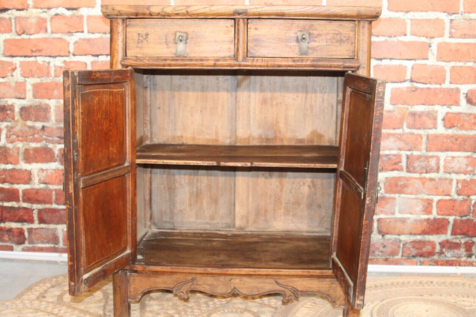 Armoire chinoise du XIXème.