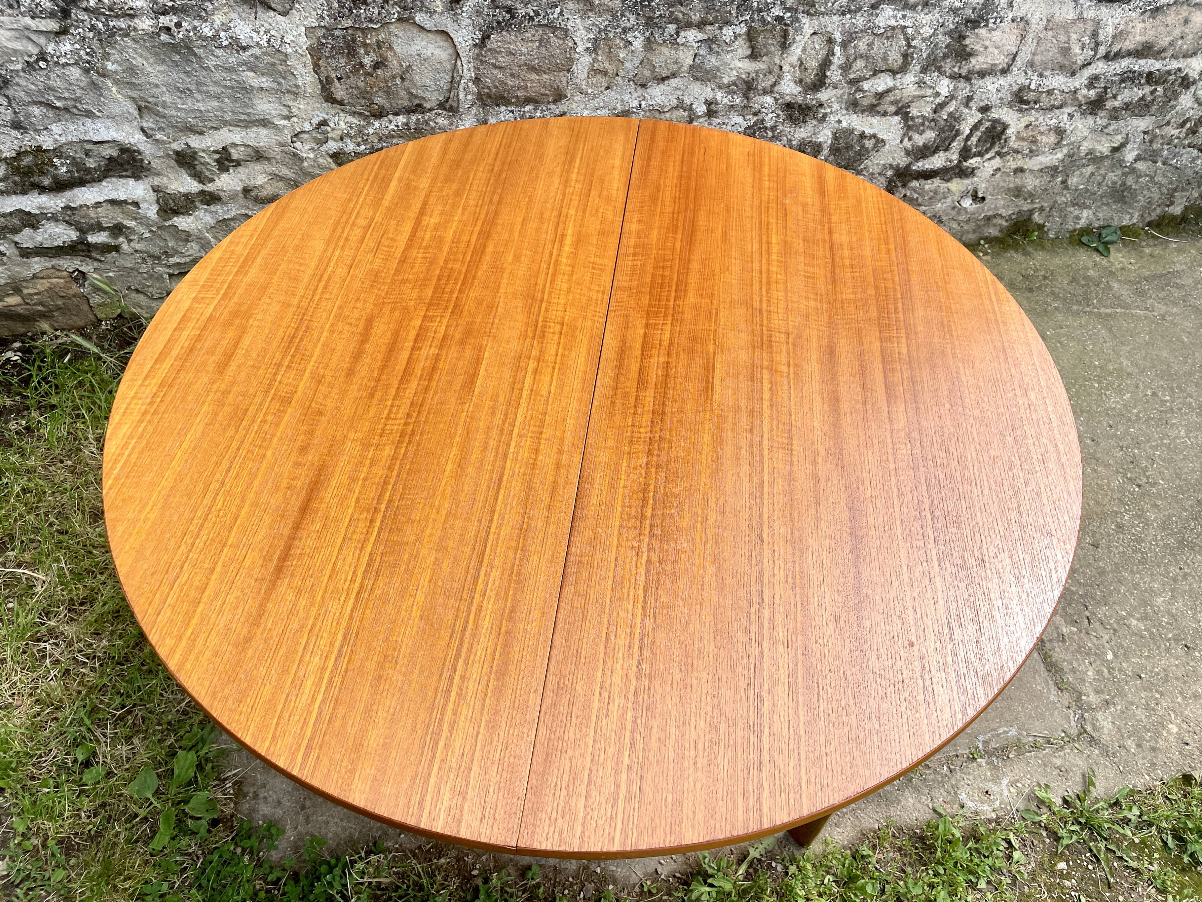 Scandinavian butterfly round table 1960