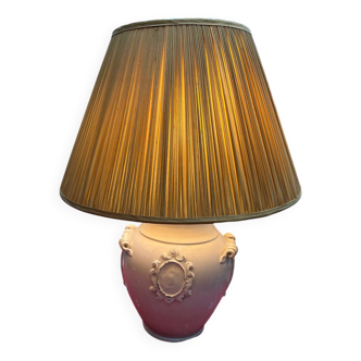 Provençal style lamp with silk shade